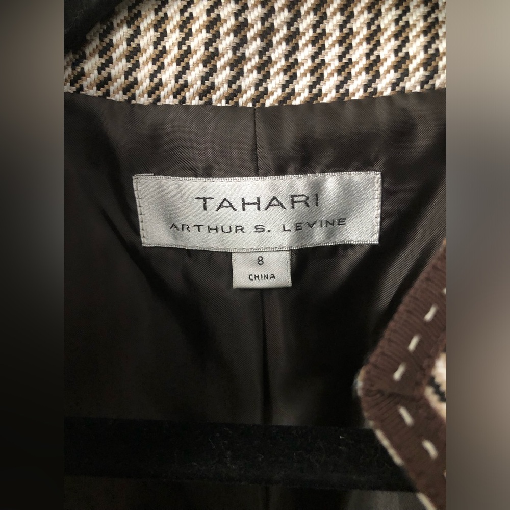 Tahari Arthur S. Levine suit jacket/blazer - Picture 3 of 4